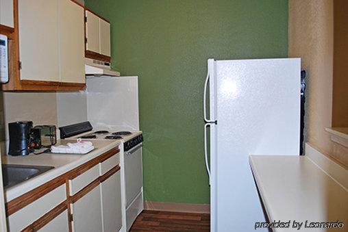 Welcome Suites Hazelwood Extended Stay Hotel Buitenkant foto