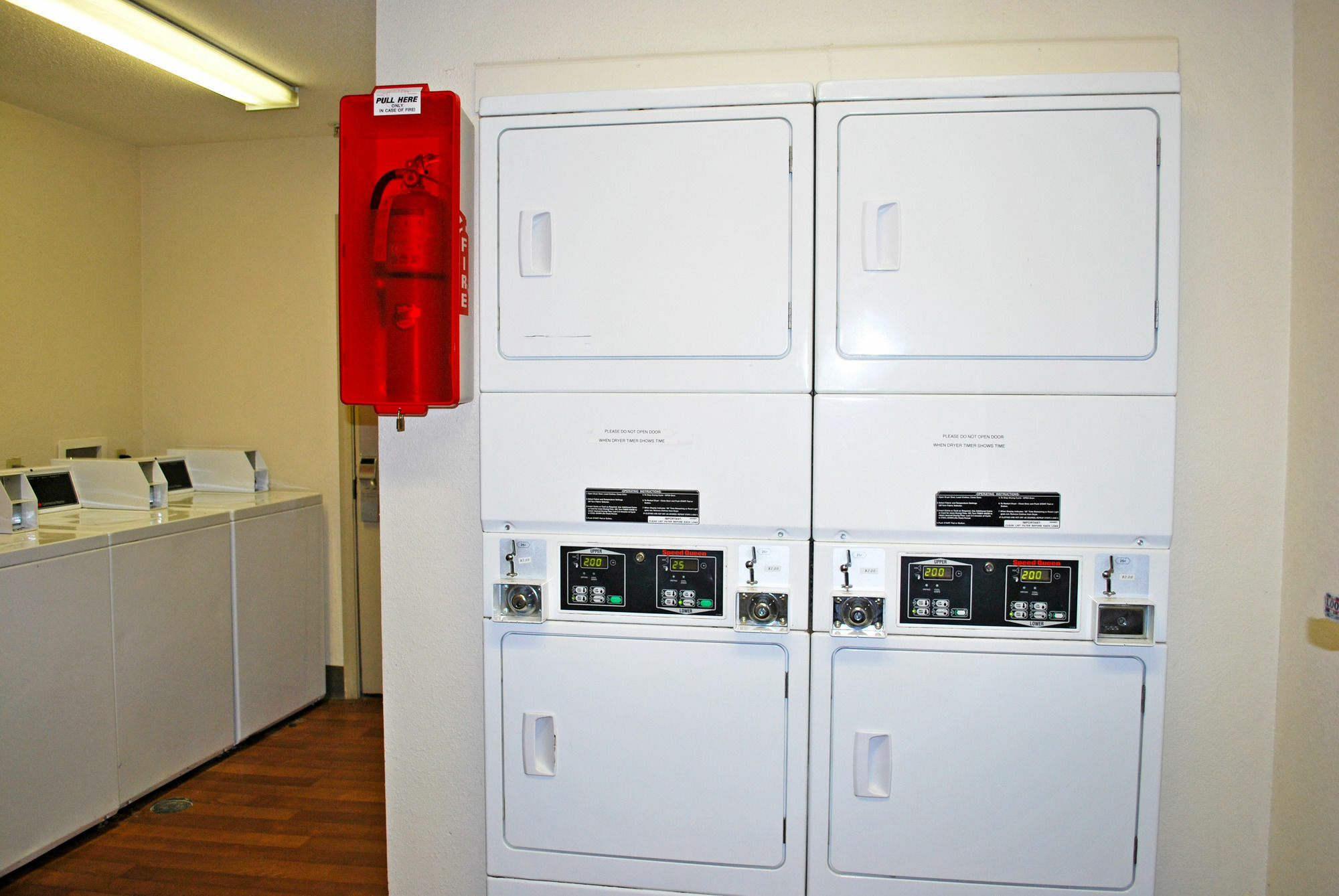 Welcome Suites Hazelwood Extended Stay Hotel Buitenkant foto